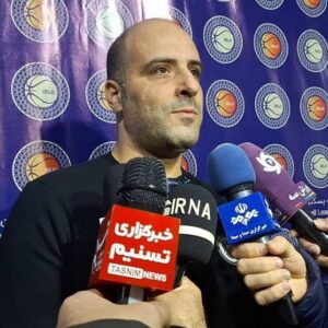 عذرخواهی «مخدومی» از هواداران؛ اشتباه بازی می‌کنیم