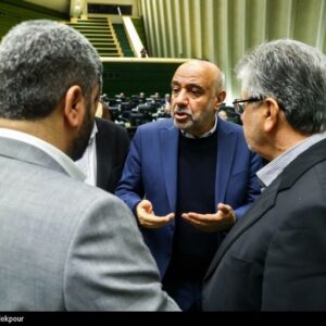 تاخیر پرحاشیه بررسی لایحه بودجه 1405