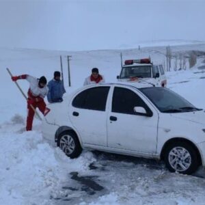 بارش برف در جاده‌های 4 استان/تردد روان در جاده‌های شمال