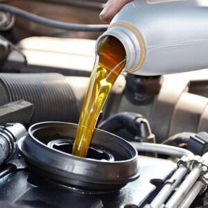 ۱۰ هزار لیتر روغن خودرو قاچاق از یک انبار در فلاورجان کشف شد