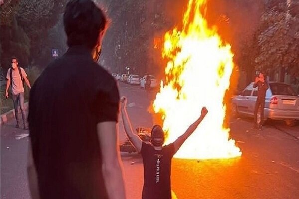 دشمن با سوءاستفاده از مشکلات معیشتی به دنبال ایجاد اغتشاش است