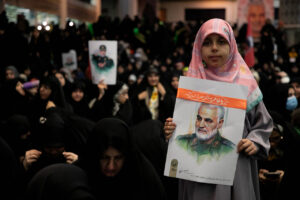 مکتب سلیمانی و المهندس؛ قطب‌نمای مقاومت در برابر سلطه و تروریسم