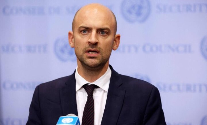 فرانسه: «گرینلند» فروشی و قابل مذاکره نیست