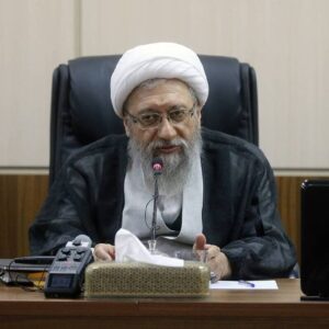 لاریجانی: دولت افکار عمومی و نخبگان را در جراحی بزرگ اقتصادی اقناع کند