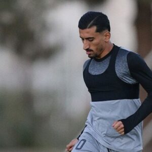 مدافع استقلال دیدار با تراکتور را از دست داد