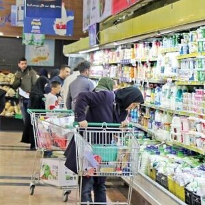 دادستان بهارستان: کمبودی در کالاهای اساسی وجود ندارد