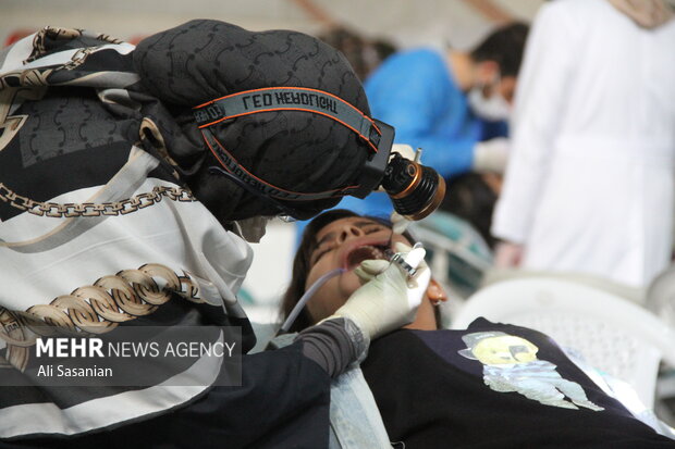 ارائه خدمات رایگان دندانپزشکی به مددجویان هرمزگان