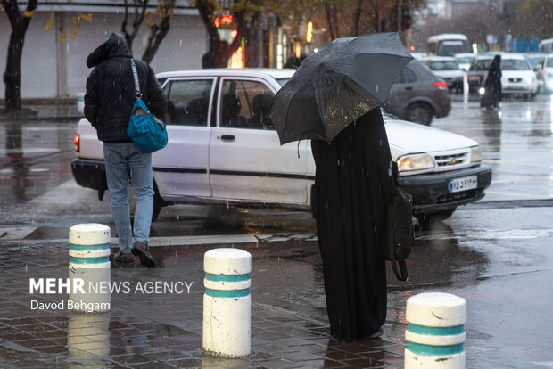 ورود سامانه بارشی جدید از جمعه شب؛ دمای ۲۲ مرکز استان به زیر صفر رسید