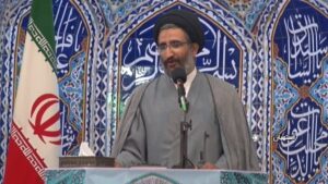 امام جمعه استهبان: دشمنان در حال سوء استفاده از مشکلات اقتصادی هستند