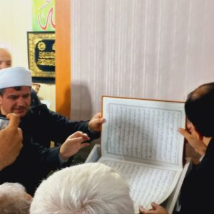 رونمایی از نسخه خطی قرآن استاد سیف‌الله فتحی در محفل قرآنی امروله