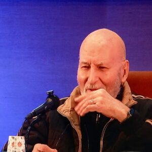 نبوی: راه‌حل مسائل کشور در عقلانیت و پرهیز از تندروی است