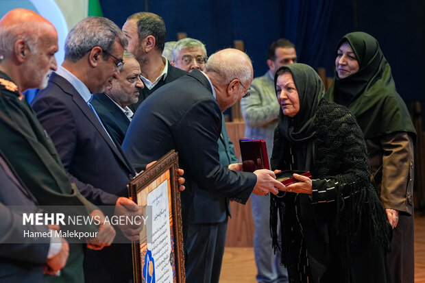 سومین دوره آیین اعطای نشان مشهد الرضا(ع)