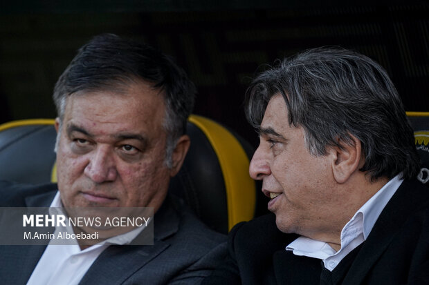 لیگ برتر فوتبال ؛ سپاهان اصفهان و استقلال تهران