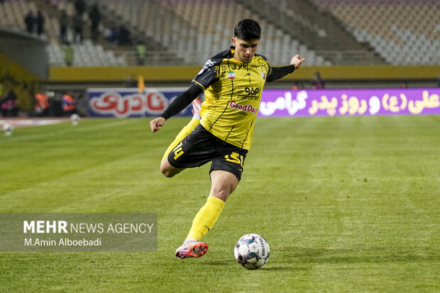 لیگ برتر فوتبال ؛ سپاهان اصفهان و استقلال تهران