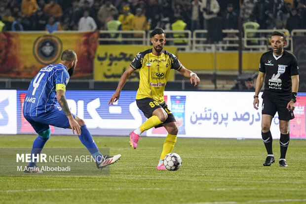 لیگ برتر فوتبال ؛ سپاهان اصفهان و استقلال تهران