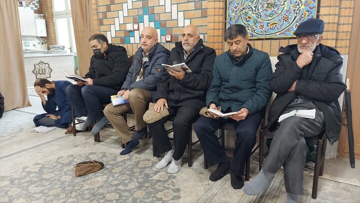 دعای ندبه در مسجد حضرت قائم (عج) بیجار به نیت سردار دل‌ها قرائت شد