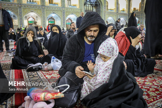 حال‌وهوای حرم امام رضا(ع) در آستانه میلاد امام علی(ع)