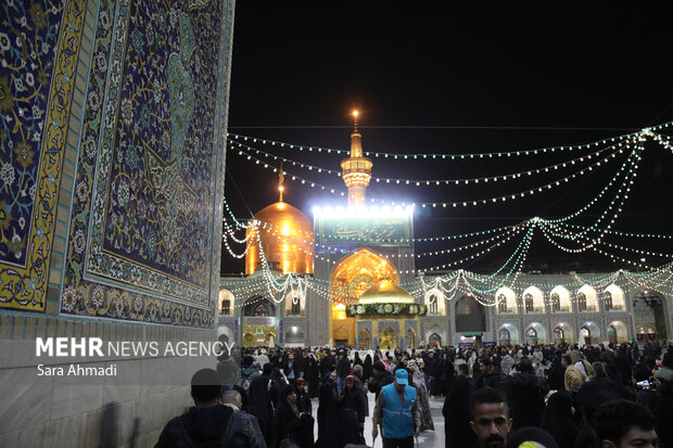 حال‌وهوای حرم امام رضا(ع) در آستانه میلاد امام علی(ع)