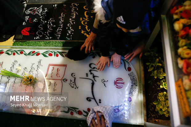 ساعت ۱:۲۰ به وقت حاج قاسم