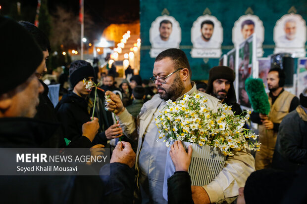 ساعت ۱:۲۰ به وقت حاج قاسم