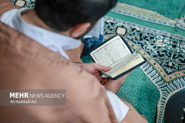 ۱۴ هزار نفر در استان سمنان معتکف شدند؛ غلبه نسل جوان بر جمعیت معتکفان