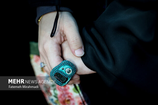 اعتکاف دانش آموزی در فاطمیه بزرگ تهران