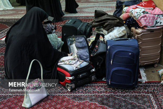 اعتکاف دانش آموزی در فاطمیه بزرگ تهران