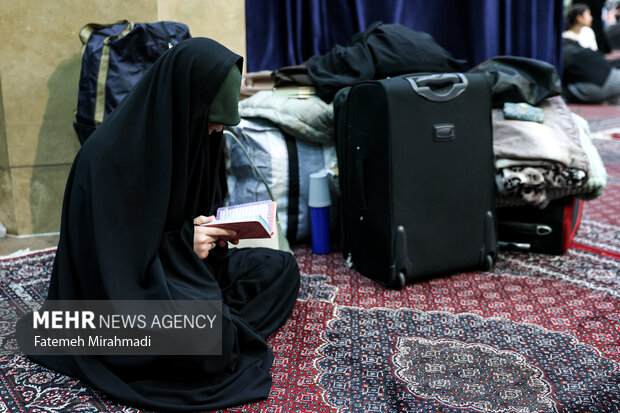 اعتکاف دانش آموزی در فاطمیه بزرگ تهران