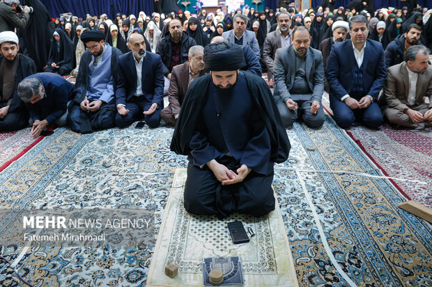 اعتکاف دانش آموزی در فاطمیه بزرگ تهران