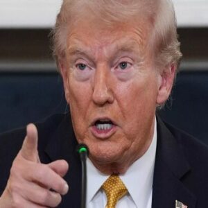 ترامپ: شک دارم اگر ما به ناتو نیاز داشته باشیم، کنار ما باشند