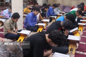 اعتکاف دانش‌آموزی در ایذه