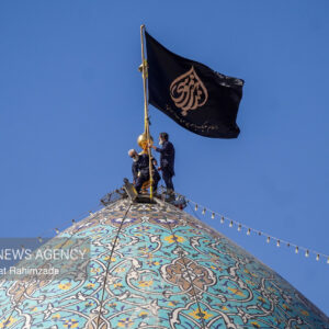 آئین تعویض پرچم حرم مطهر شاهچراغ (ع)