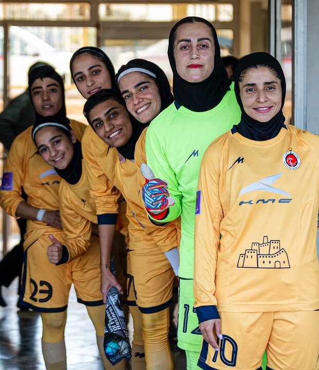 فوتبال زنان و چند پرسش در مورد یک تیم/ قهرمانیهای تکراری خوب یا بد؟