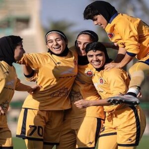 فوتبال زنان و چند پرسش در مورد یک تیم/ قهرمانی‌های تکراری خوب یا بد؟