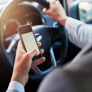 ۸۰۸ هزار جریمه رانندگی برای استفاده از تلفن همراه حین رانندگی