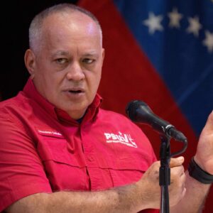 وزیر کشور ونزوئلا خطاب به مخالفان: امپراتور، شما را رها کرده است!