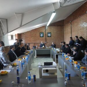 احیای صنعت کاغذ و گسترش صادرات در غرب کشور