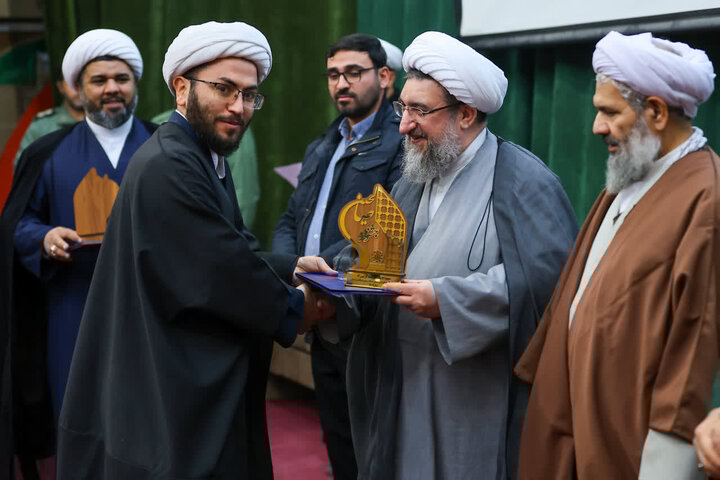 مطهری‌اصل: تربیت انقلابی، مهم‌ترین مأموریت حلقه‌های صالحین است