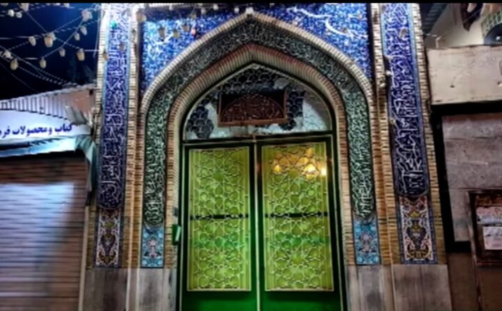 روایت شب ۱۸ دی در بروجرد؛ مسجدی که سوخت اما چراغش خاموش نشد!