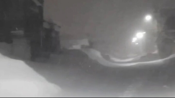 حجم برف در گردنه‌چری بامداد پنجم بهمن‌ماه