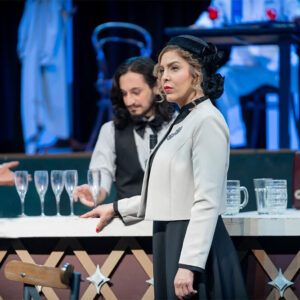 «کرگدن» و «کازابلانکا» وارد «تئاتر فجر» می‌شوند؛ ۱۳ اثر در روز پنجم