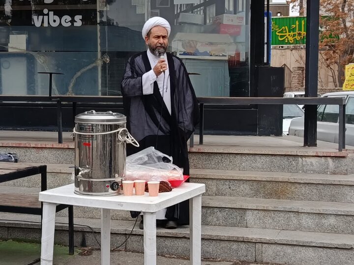 صبر لازمه ثبات قدم در مقابل توطئه‌های دشمن است