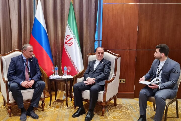 حاجی‌بابایی: عقب‌نشینی در برابر آمریکا، جهان را ناامن‌تر می‌کند