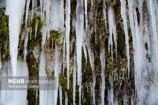 آبشار یخ زده «سردابه» اردبیل