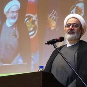 تأثیرگذاری یک سخنرانی رهبر با یک سال فعالیت فرهنگی برابری می‌کند