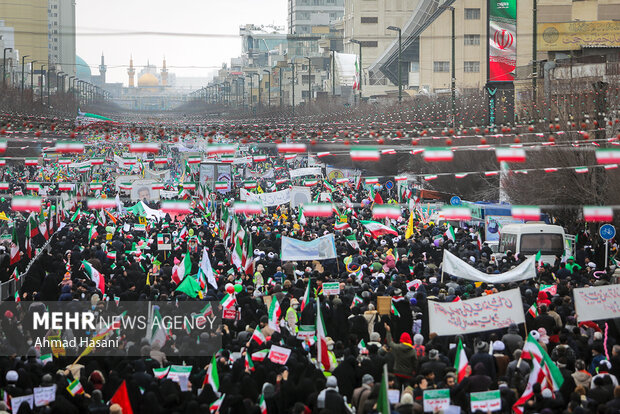 ۲۲ بهمن به صحنه‌ای باشکوه از وحدت و همدلی ملت ایران تبدیل می شود
