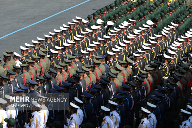 نیروهای مسلح همواره در کنار نظام و مردم حضور داشته‌اند