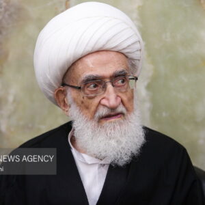 موتورسواری بانوان با رعایت موازین شرعی و اخلاقی اشکالی ندارد