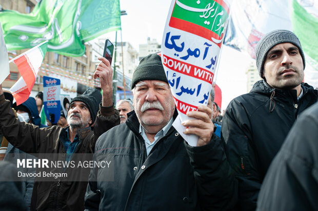 حضور پرشور مردم در ۲۲ بهمن تقویت اقتدار ملی است