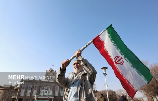 دعوت از مرزنشینان آذربایجان غربی بای حضور در راهپیمایی ۲۲ بهمن